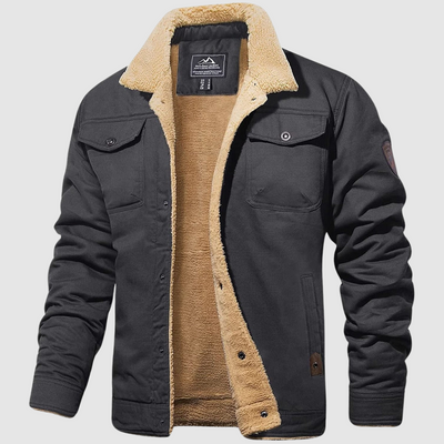 Tomas | Bomberjack