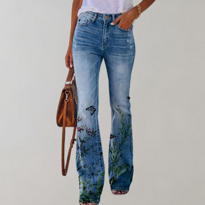 Frida | Uitlopende broek met knoopsluiting