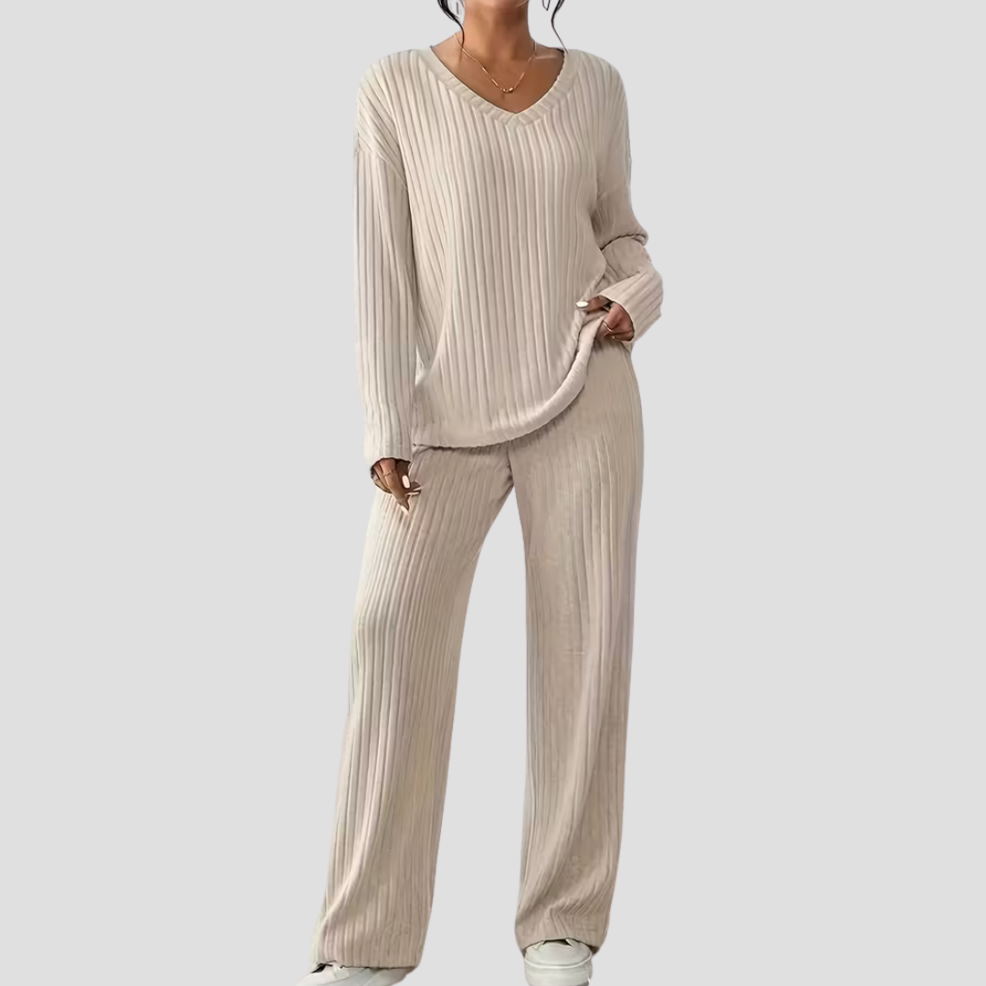 Luna | Loungewear Set Dames met V-Hals en Rechte Pijpen in Zachte Geribde Stof 0