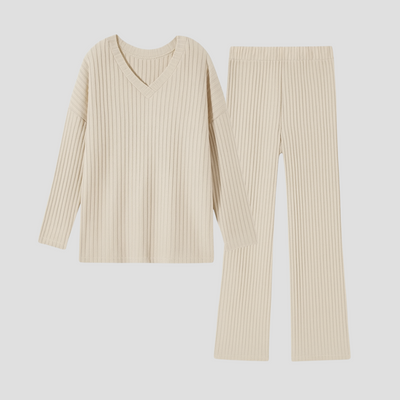 Luna | Loungewear Set Dames met V-Hals en Rechte Pijpen in Zachte Geribde Stof 1