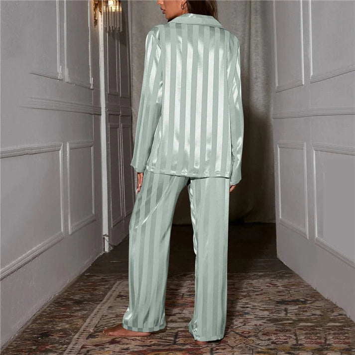 Normann Satijnen pyjama strependessin - binnen opgeruwd 251 Normann Satijnen pyjama strependessin - binnen opgeruwd 251