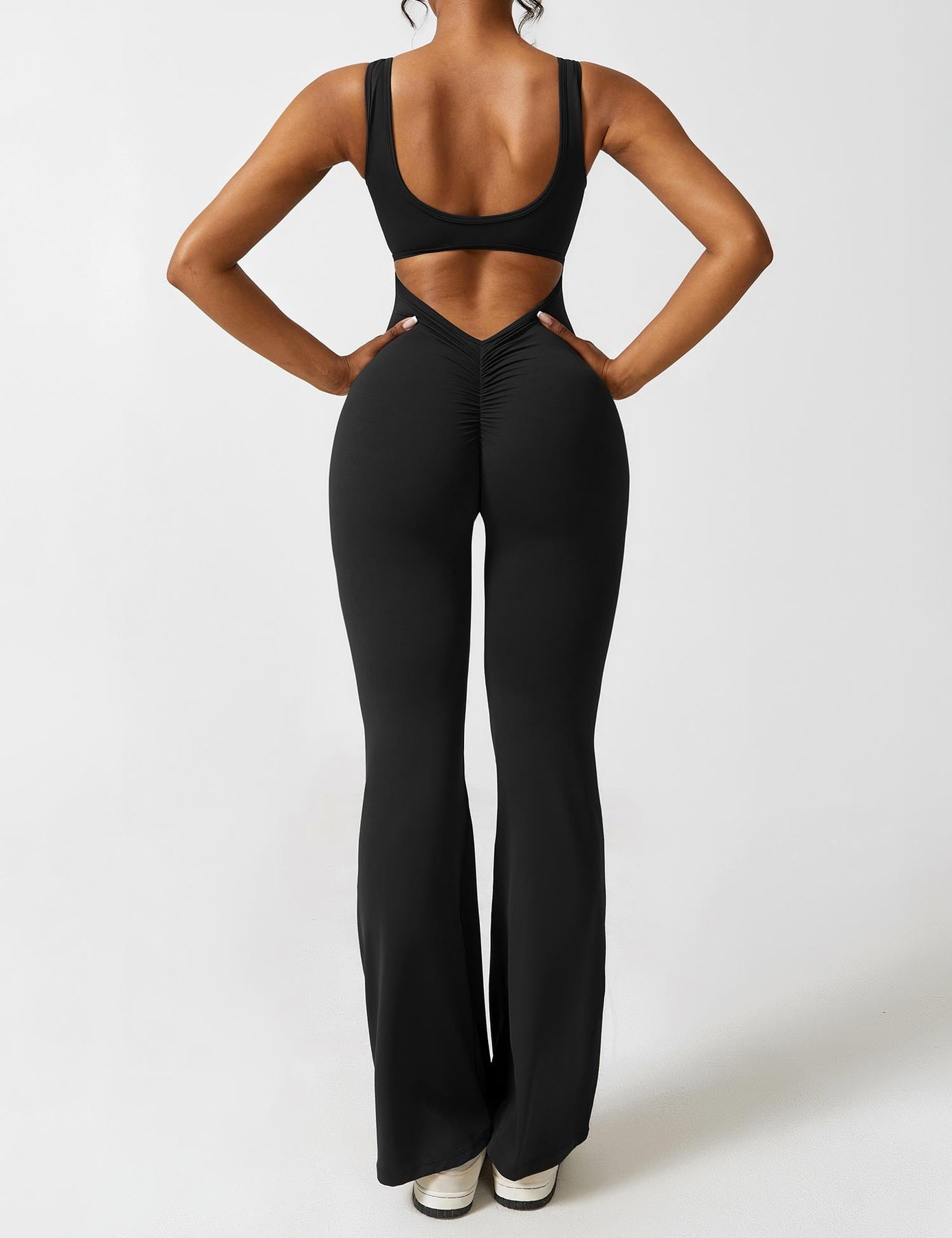 Venus | V-Rug Flared Jumpsuit