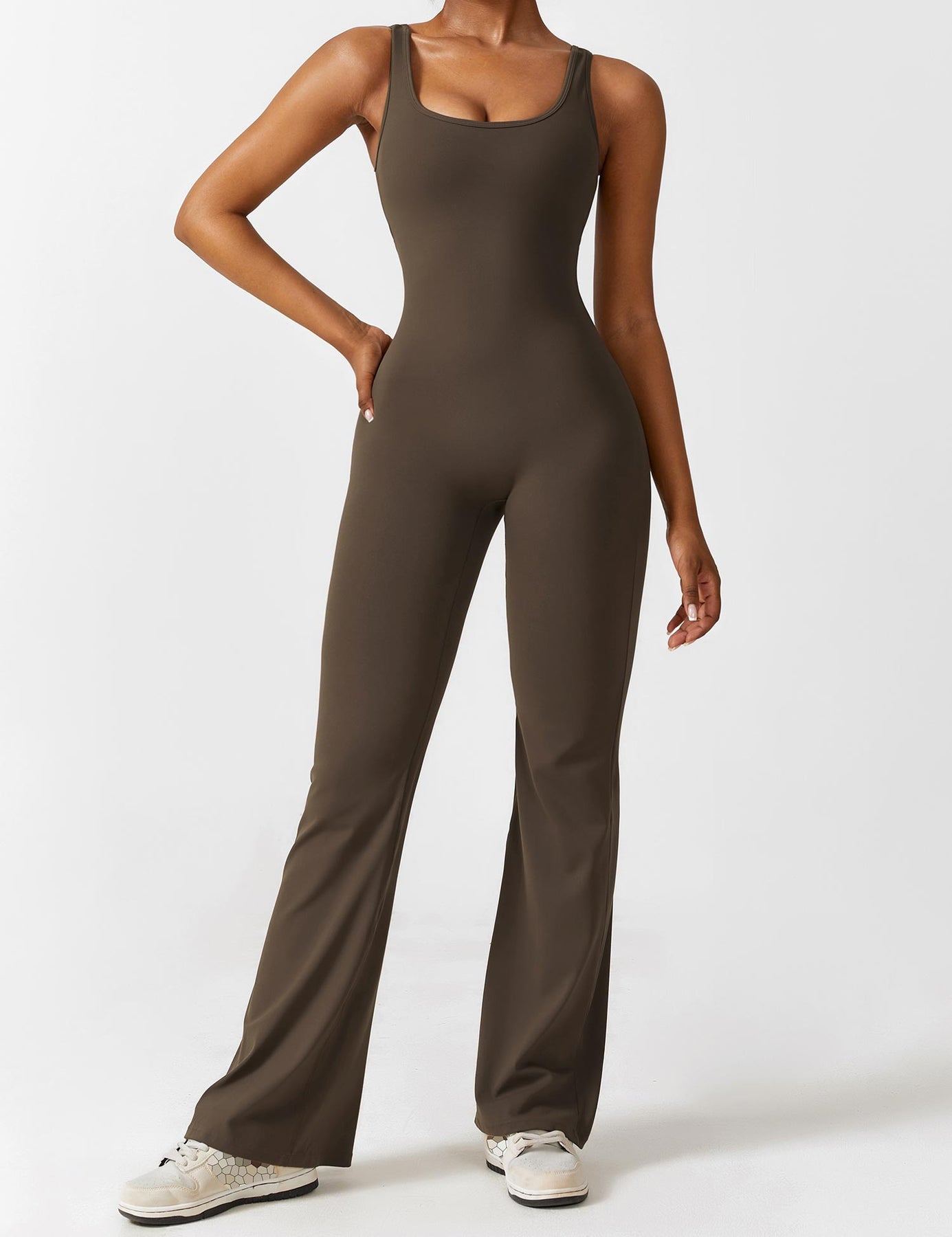 Venus | V-Rug Flared Jumpsuit
