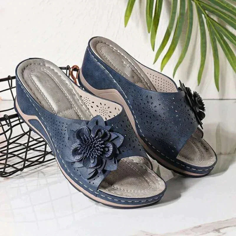 KIRSI | COMFORTABELE BLOEMEN SANDALEN
